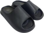 ⁦Romba Lightweight Slippers, Water Resistant Stretch Material - Perfect for Home, Beach and Street | Youth & Men Slippers⁩ - الصورة ⁦3⁩