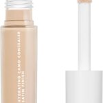ايه ال اف كونسيلر كامو مرطب خفيف الوزن بتغطية كاملة تدوم طويلًا ويساعد على إخفاء وتصحيح العيوب ويرطب البشرة ويظهر معالم الوجه، بلمسة نهائية لامعة ولون بيج فاتح، عبوة 5.90 ملليلتر - متوفر في 25 لون