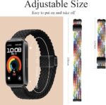 ⁦سوار ساعه نسيجي مرن من V Volt متوافق مع Huawei Band 10 – ألوان عصرية وخامة مريحة للرجال والنساء – تصميم قابل للتعديل⁩ - الصورة ⁦3⁩