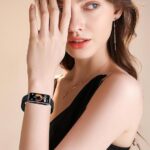 ⁦سوار ساعه نسيجي مرن من V Volt متوافق مع Huawei Band 10 – ألوان عصرية وخامة مريحة للرجال والنساء – تصميم قابل للتعديل⁩ - الصورة ⁦5⁩