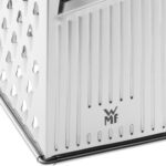 ⁦مبشرة جورميه مربعة من دبليو ام اف، 10.5 × 8 × 24 سم، مبشرة من الستانلس ستيل، 4 اسطح شبكية، مثالية كمبشرة بطاطس ، قطاعة خضروات ، كرومارجان، غسالة صحون آمنة⁩ - الصورة ⁦9⁩