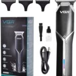 ماكينة حلاقة شعر V-930 احترافية لاسلكية قابلة لإعادة الشحن مع كابل شحن USB من في جي ار، ماكينة بمؤشر ليد متدرج وشفرات احترافية وبطارية بقدرة 1200 مللي امبير و3 أمشاط بوقت التشغيل 180 دقيقة، أسود