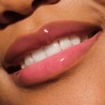 أحمر شفاه زيتي لامع بلون أحمر من كاتريس - الصورة 6