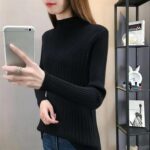 ⁦بلوفر شتوي هاي كول مضلع برقبة عالية للنساء بتصميم ناعم ومريح للبنات والنساء من ميزه⁩ - الصورة ⁦2⁩