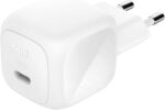 ⁦شاحن حائط سريع صغير بقدرة 45 وات مع كابل USB نوع C إلى USB نوع C، متوافق مع موبايل آبل آيفون 16 و15 و14 وبلس وبرو وبرو ماكس وسلسلة سامسونج جالاكسي S25 وبيكسل 9 واي باد وايربودز من بلكين، لون أبيض⁩ - الصورة ⁦3⁩