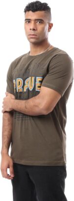 ⁦ريفين تي شيرت رجالي عصري من القطن مطبوع عليه "Brave" باللون البني الشوكولاته⁩ - الصورة ⁦2⁩