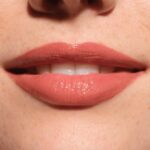 ⁦ملمع شفاه ميلت اند بلامب من كاتريس - درجة لون 030⁩ - الصورة ⁦5⁩
