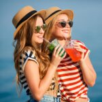 اكواب بلاستيكية شفافة سعة 12 اونصة مع اغطية من ايوباكو ، الحفلات البلاستيكية للاستعمال مرة واحدة مع مسطحة للتنقل المشروبات الباردة وعصير السموذي والميلك شيك عبوة من 100 قطعة - الصورة 5