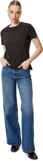 تيشيرت بيسك بأكمام قصيرة ورقبة دائرية للنساء من كوتون