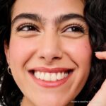 بينيفت مجموعة هدايا ماسكارا صغيرة من واتس ذات لاش - 2 × 4 غرام - الصورة 8
