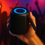 ⁦مكبر للصوت بلوتوث محمول Q26 بقدرة 10 وات وإضاءة الفضاء اللوني ار جي بي ومنفذ USB + تي اف AUX وراديو اف ام ترو وايرلس وبطارية 1200 مللي امبير في الساعة⁩ - الصورة ⁦2⁩