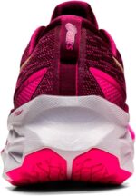 ⁦ASICS womens NOVABLAST 2 Sneaker⁩ - الصورة ⁦4⁩