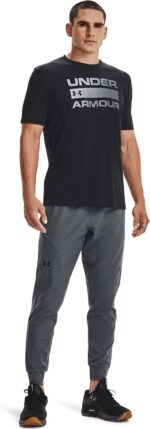 ⁦Under Armour Mens UA Team Issue Wordmark Short-sleeve T-shirt T Shirt for Men with Graphic Design, Loose-Fit Sport and Fitness Clothing (pack of 1)⁩ - الصورة ⁦4⁩