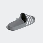adidas unisex-adult ADILETTE AQUA Swimming slides - الصورة 7