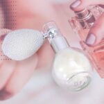 ⁦بخاخ بودرة سائبة للترطيب واللمعان المثالي والتفتيح مع لمسة من الرائحة الجذابة والآسرة من مستلزمات المكياج من لوروز⁩ - الصورة ⁦6⁩