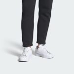 ⁦adidas mens ADVANTAGE 2.0 Tennis shoes⁩ - الصورة ⁦2⁩