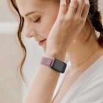⁦سوار معدن لساعة هواوي باند 9/هواوي باند 8، سوار من الفولاذ المقاوم للصدأ قابل للتعديل مع إبزيم مغناطيسي لسوار هواوي باند 9/8 للنساء والرجال⁩ - الصورة ⁦6⁩