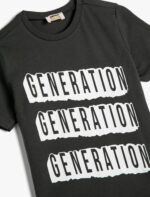 ⁦KOTON Boys Printed Detail Short Sleeve Crew Neck Tshirt⁩ - الصورة ⁦2⁩