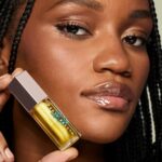 Fenty Beauty Gloss Bomb Ice Cooling Lip Luminizer 9ml - Ice'D Pineapple - الصورة 2