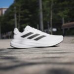 ⁦حذاء رياضي للجري ريسبونس سوبر ام للرجال من اديداس مقاس M⁩ - الصورة ⁦2⁩