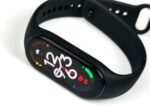 ⁦سوار بديل من السيليكون من Nopatia متوافق مع Xiaomi Mi Band 7، غطاء حماية واقٍ، حزام رياضي قابل للتنفس مع سوار معصم TPU ناعم، إطار ممتص للصدمات للرجال والنساء⁩ - الصورة ⁦5⁩