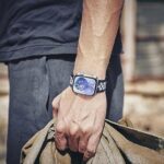 ⁦سوار ساعة رياضي من Next Store سيليكون بديل متوافق مع Huawei Watch Fit 4 – تصميم ثنائي اللون، سوار معصم قابل للتنفس مزود بفتحات تهوية.⁩ - الصورة ⁦5⁩