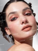 ⁦أحمر شفاه من شيجلام لامع بلون بيتشي وردي لشفاه ممتلئة⁩ - الصورة ⁦2⁩