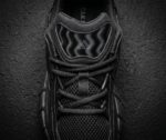 ⁦Men's sneaker - Trendy youth design - manufactured from premium imported materials - Triple Black - Ultra-Breathable Mesh - Responsive Cushioning - and Dynamic Midsole Support for All-Day Comfort⁩ - الصورة ⁦5⁩