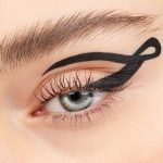 ⁦قلم جل تحديد العين ستاي اند بلاي 01 من ايسنس، غير لامع، أزرق⁩ - الصورة ⁦4⁩